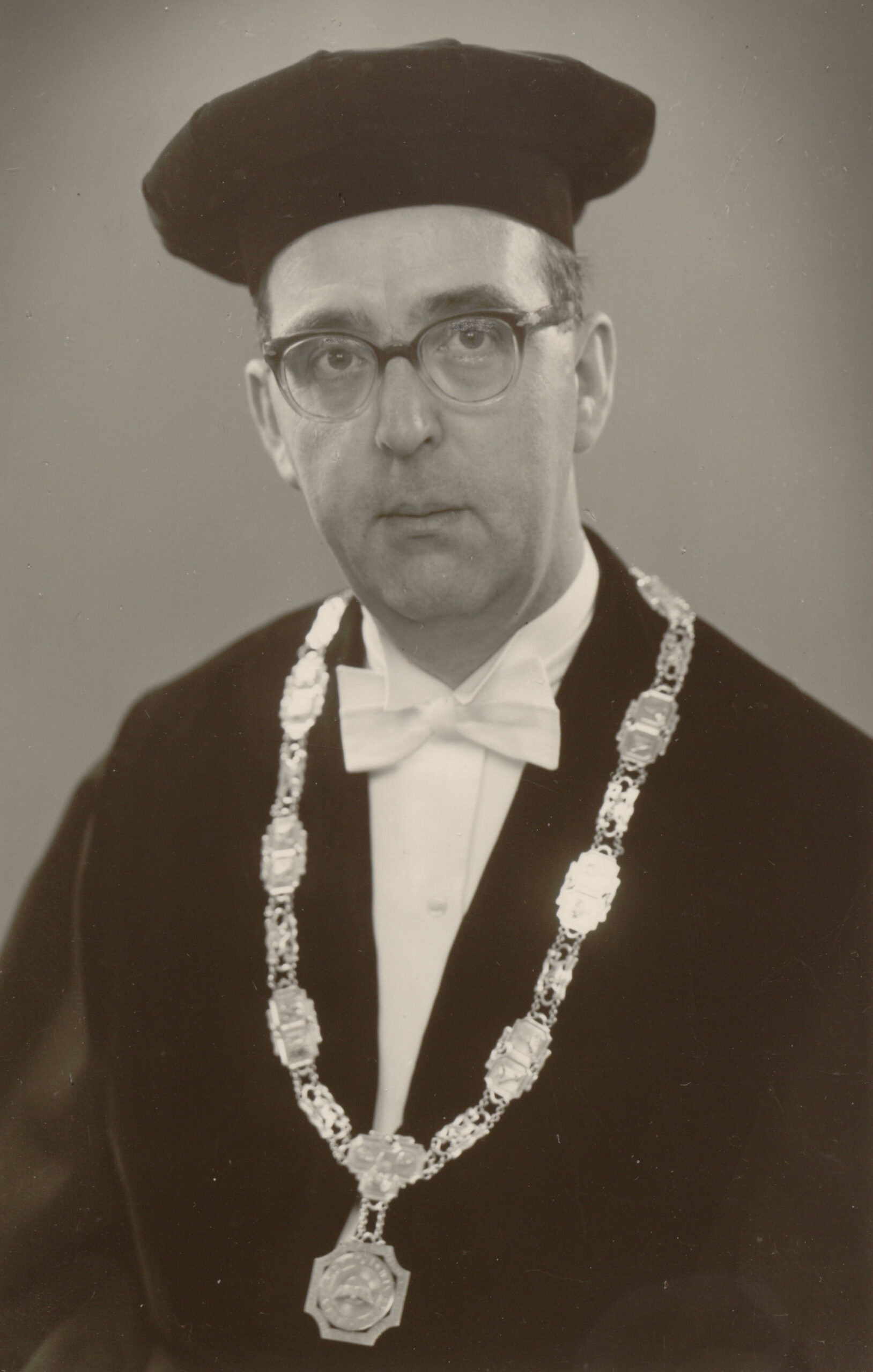 Oproep informatie professor J. Kamphuis